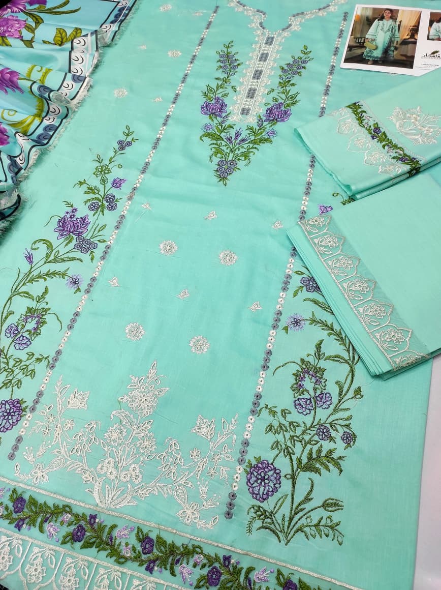 Qalamkar Lawn Embroiderd 3Pc Unstiched Suit With Printed Bana Dora Shawl