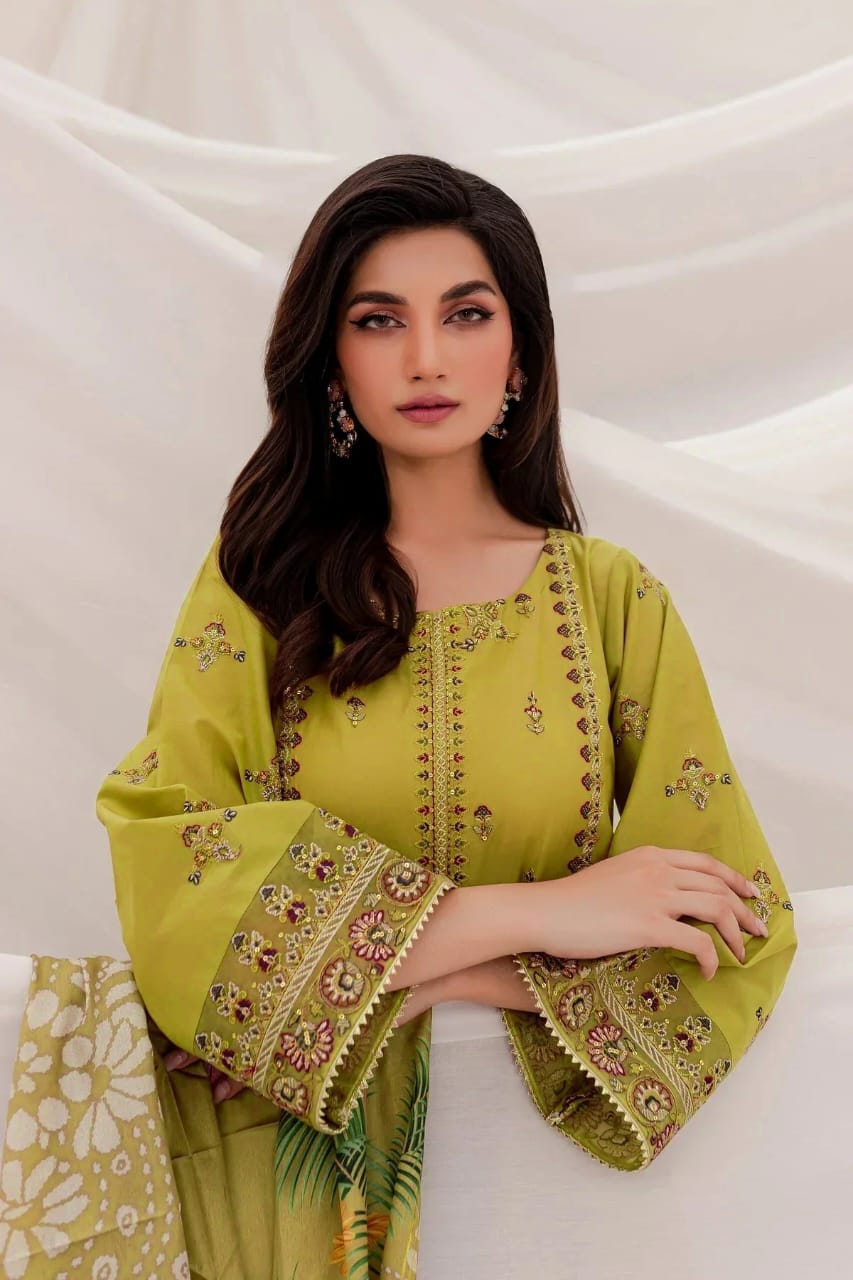 Batik Lawn Embroiderd 3Pc Unstiched Suit With Printed Bana Dora Shawl